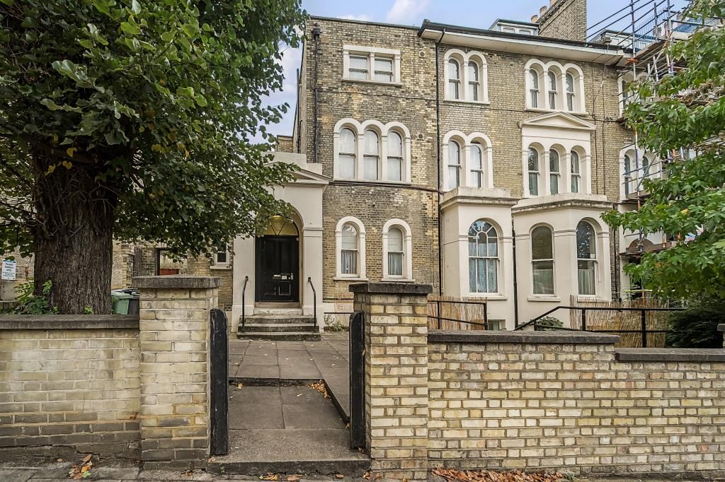 Property photo 1 of 11 External View