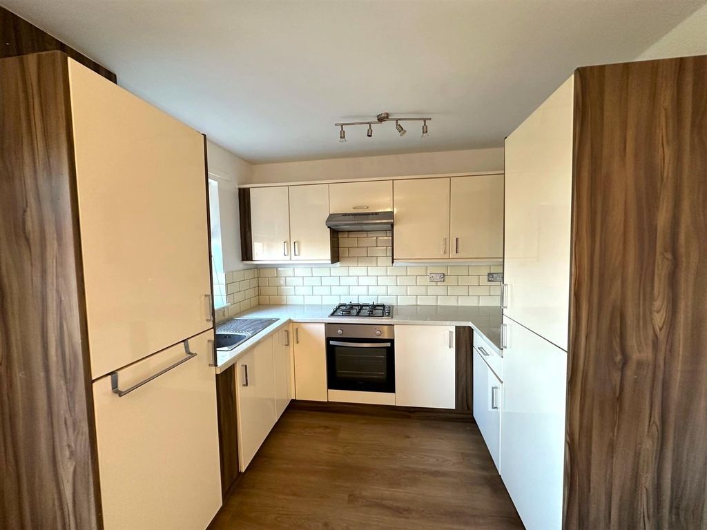 Property photo 2 of 8 Img_5421.Jpg