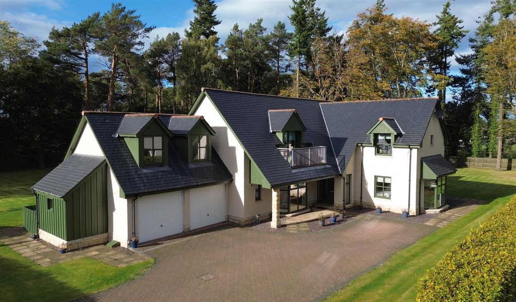 Property photo 1 of 51 3 Dunkinty, Elgin