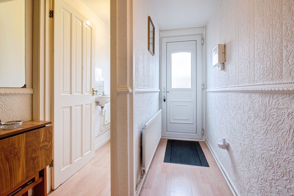 Property photo 2 of 21 Pbox-Img.Jpg