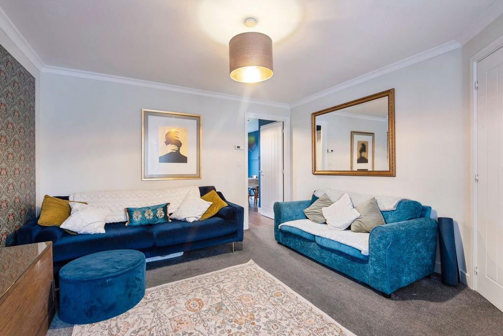 Property photo 3 of 15 Pbox-Img.Jpg