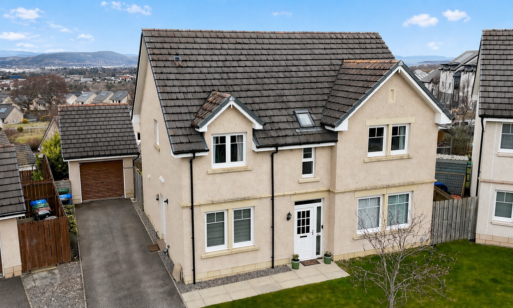 Property photo 1 of 34