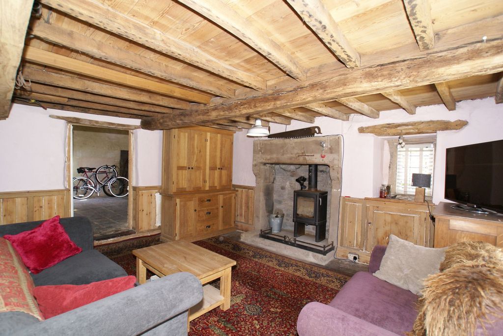 Property photo 2 of 15