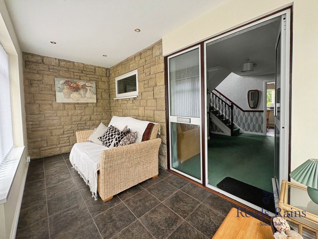 Property photo 2 of 19 Pbox-Img.Jpg