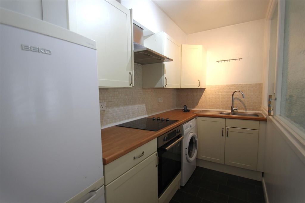 Property photo 3 of 8 Img_3483.Jpg