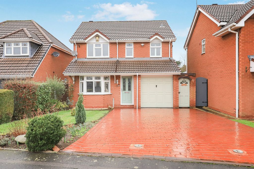 Property photo 1 of 18