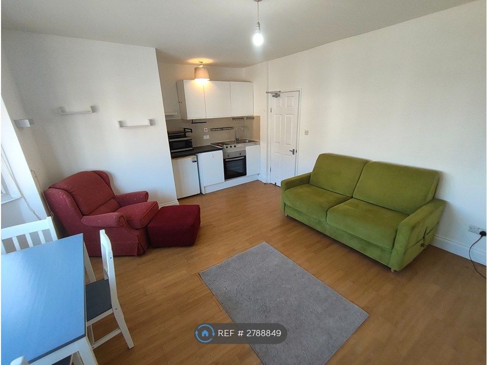 Property photo 3 of 9