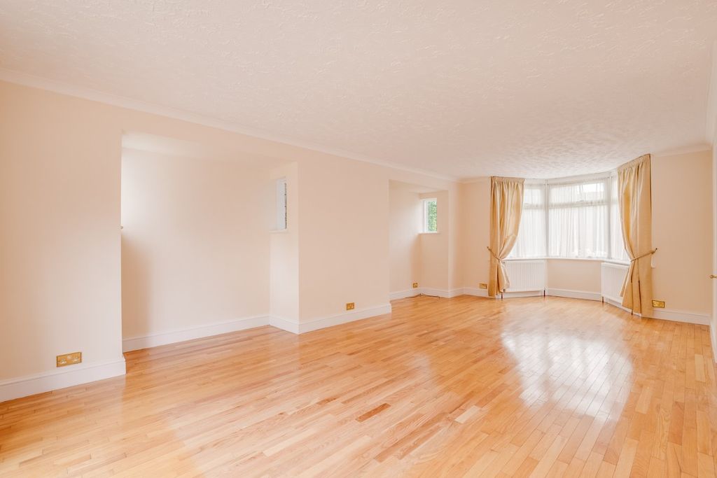 Property photo 2 of 11 Picture No. 07