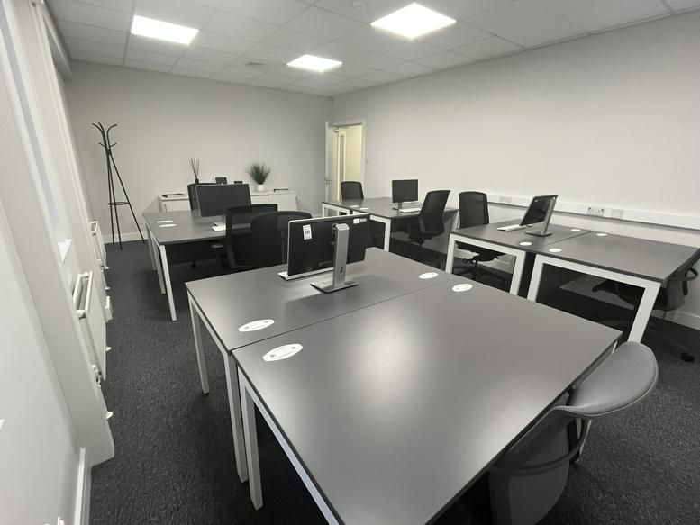 Property photo 3 of 41