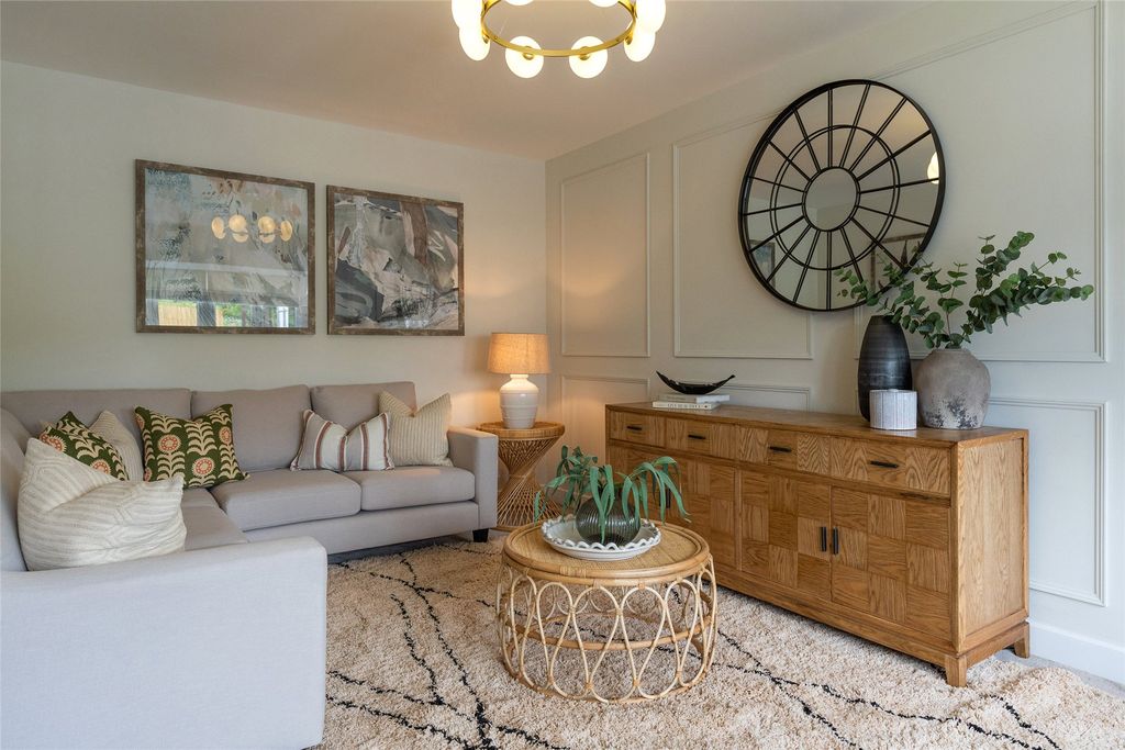 Property photo 3 of 11 Show Home
