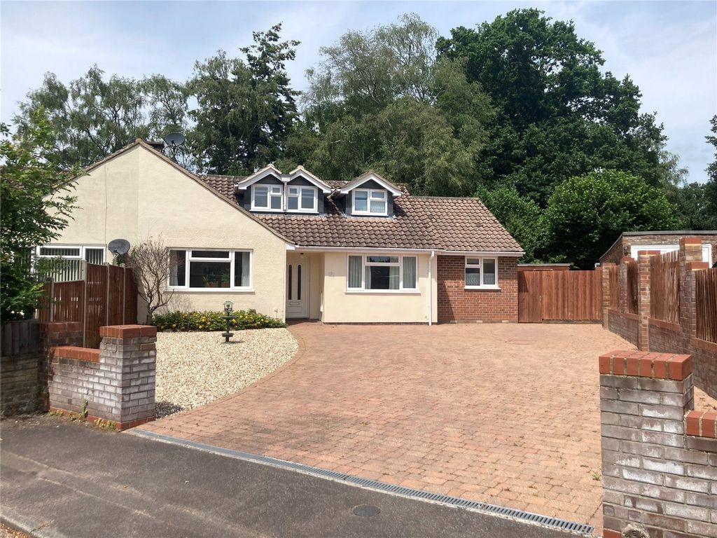 3 bed bungalow for sale in Grenville Drive, Church Crookham, Fleet