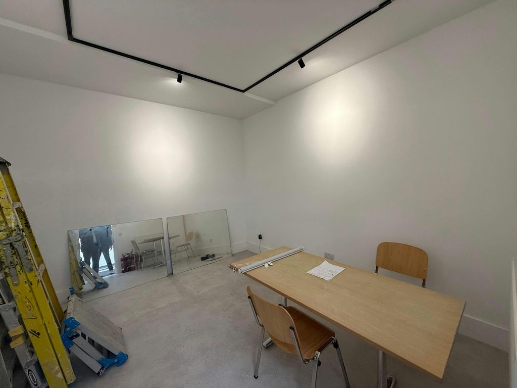 Property photo 2 of 14 Whatsapp Image 2026-03-04 At 17.40.17.Jpeg