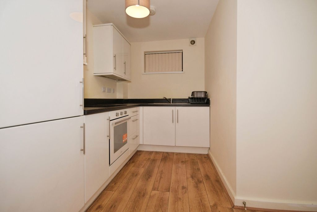 Property photo 3 of 15 Kitchen