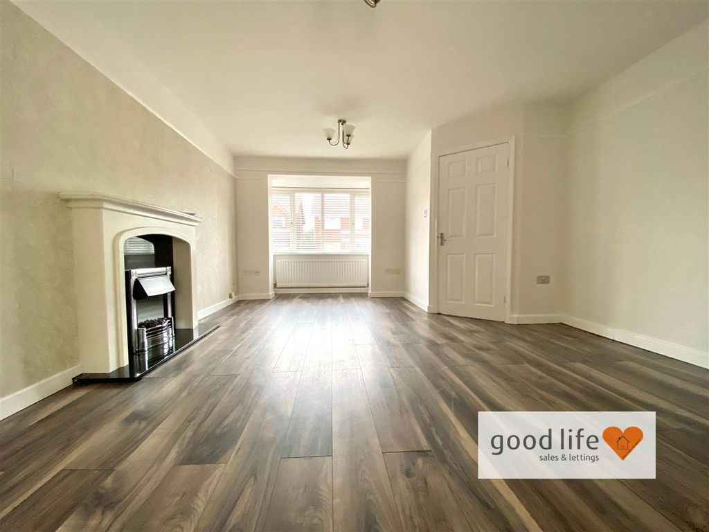 Property photo 3 of 18 20251001_130533494_Ios31Kirkwallclose.Jpg