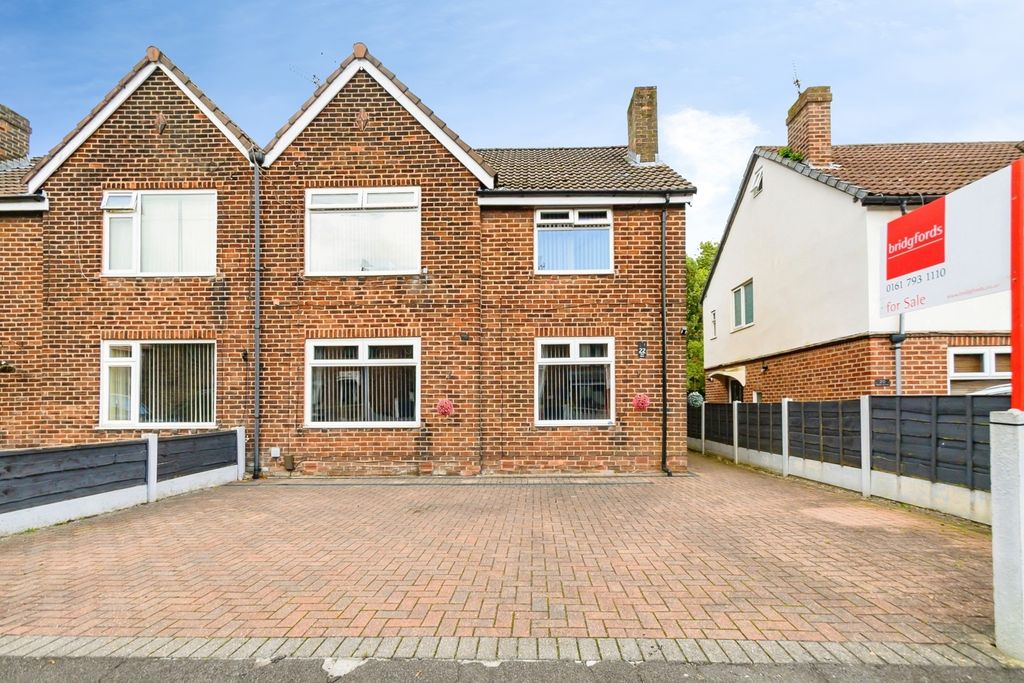 Property photo 1 of 19 External