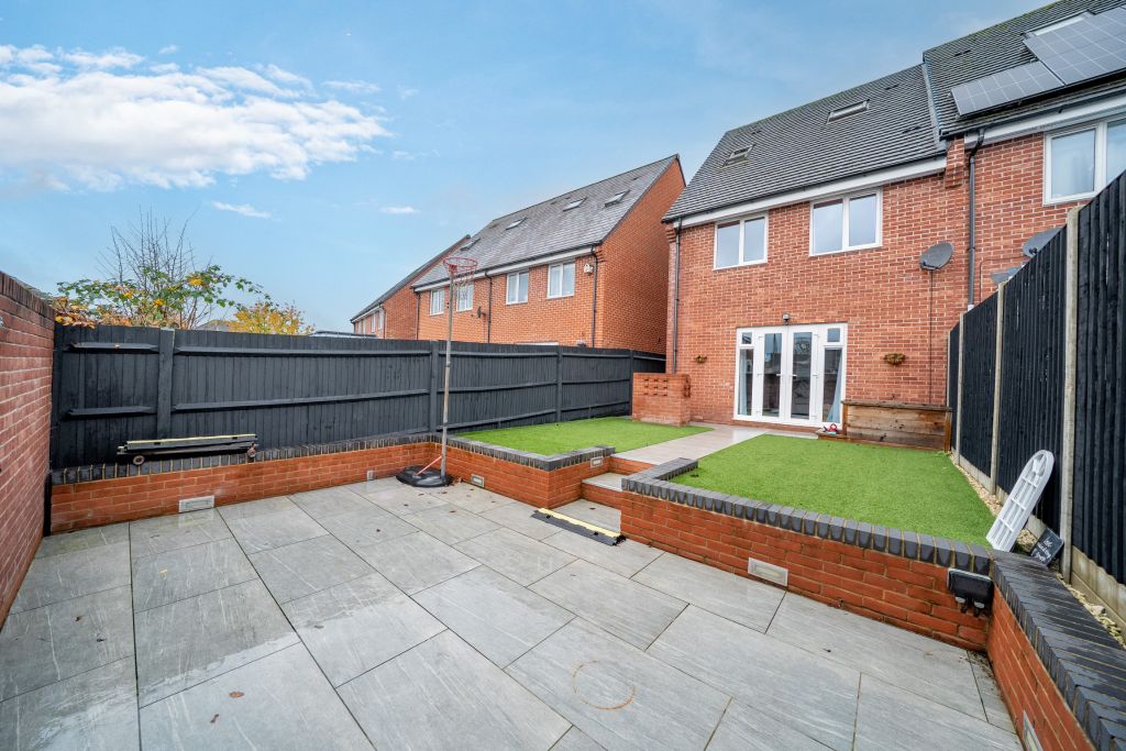 Property photo 2 of 19