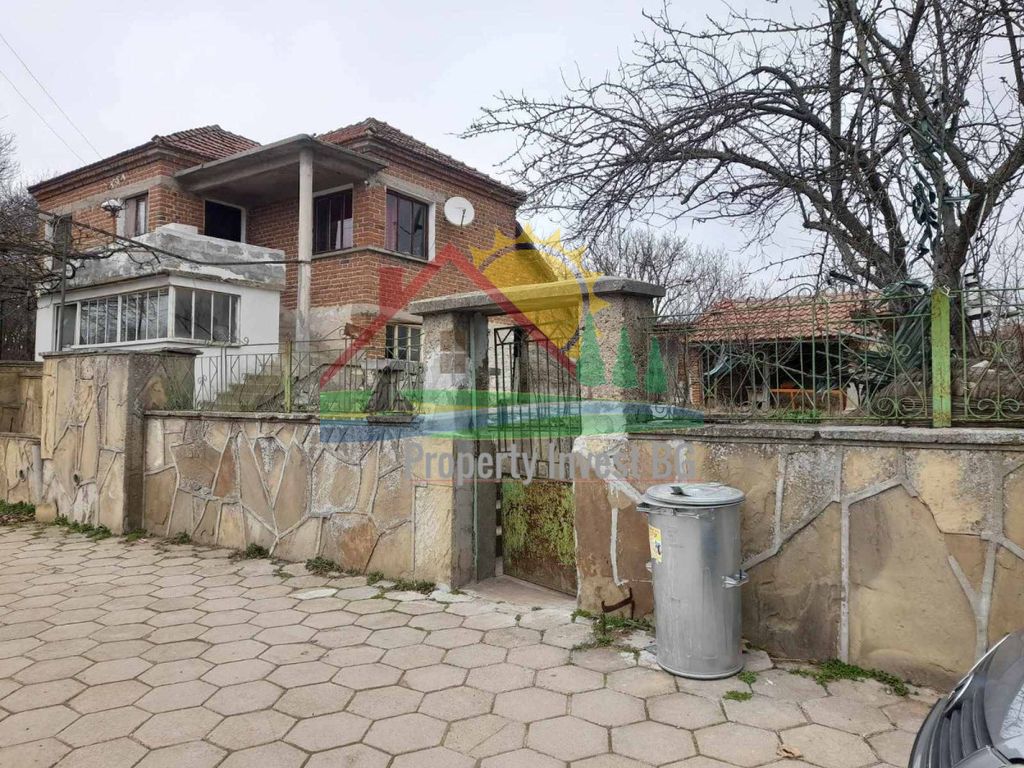 Property photo 1 of 4