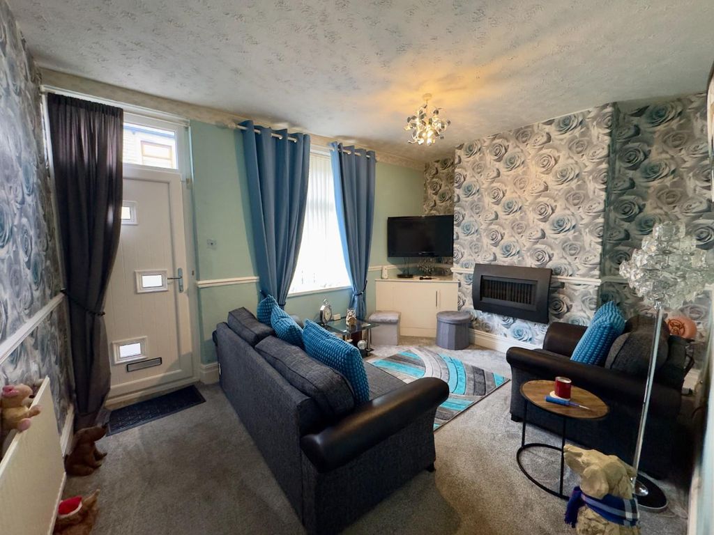 Property photo 2 of 17 Image00018.Jpeg