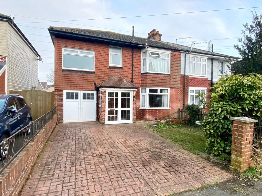 Property photo 1 of 26 Front