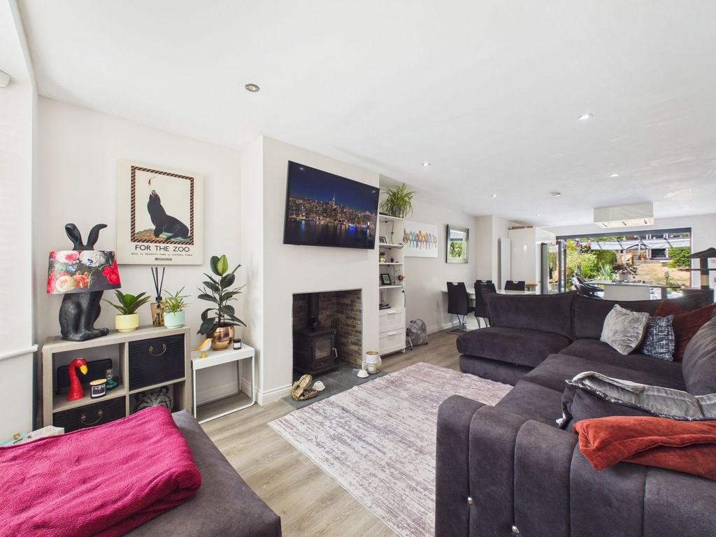 Property photo 3 of 22 Open-Plan Kitchen/Living