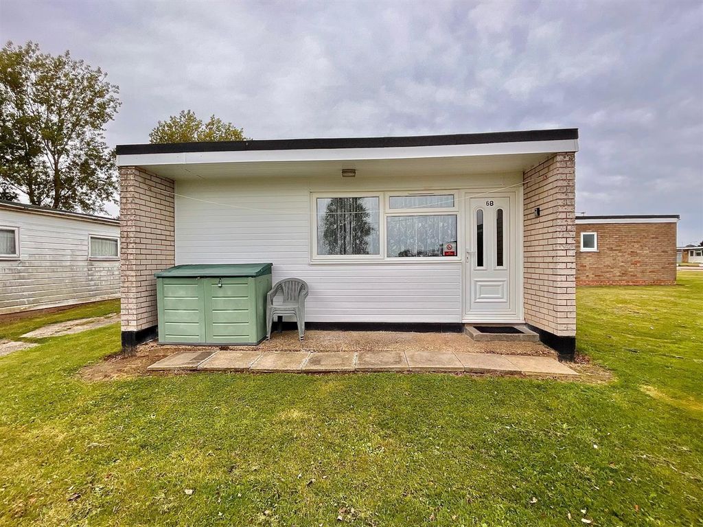 Property photo 1 of 11 Front Aspect.Jpg