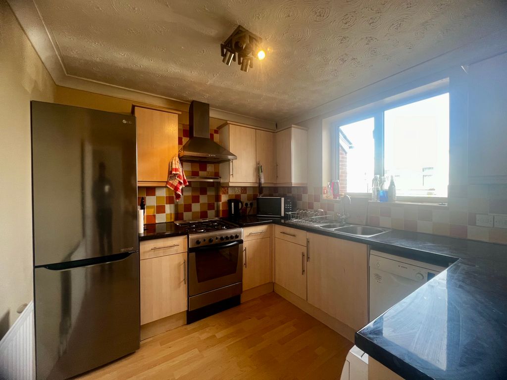 Property photo 3 of 11 Image