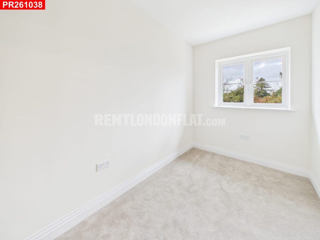 Additional image 5 of 4 bed flat to rentOakdale Road, Maidenhead SL6