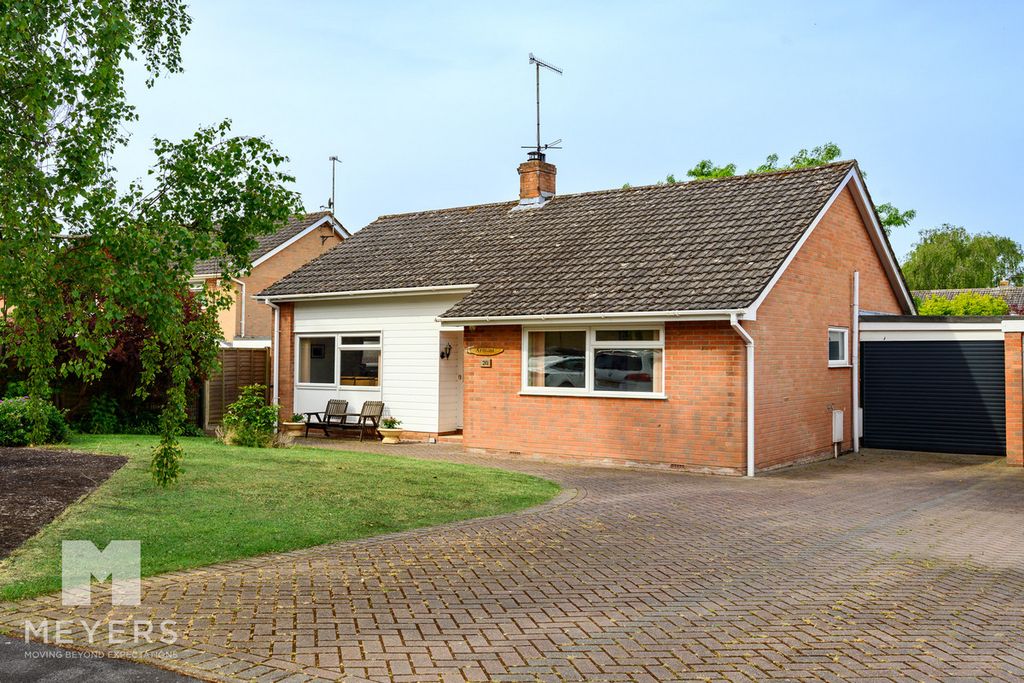 Property photo 1 of 28
