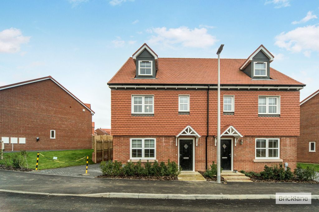 Property photo 1 of 14 Front