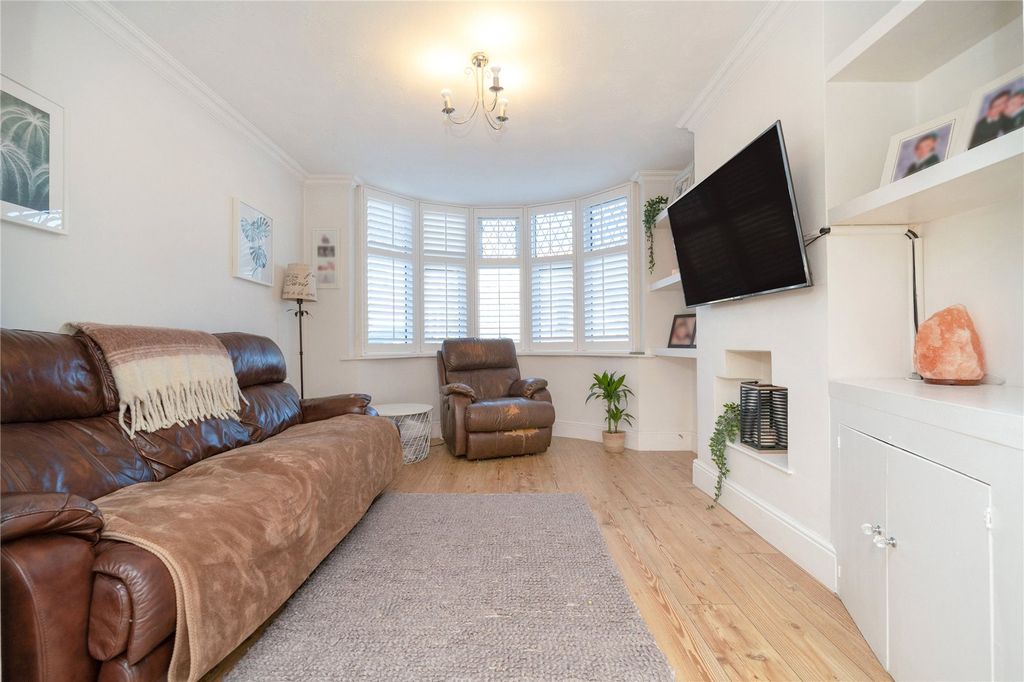 Property photo 3 of 24 Picture No. 15