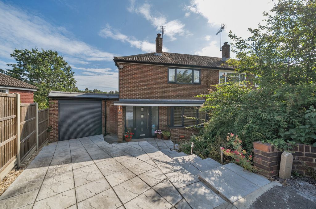 Property photo 1 of 13 1485470-14-6A5De8...