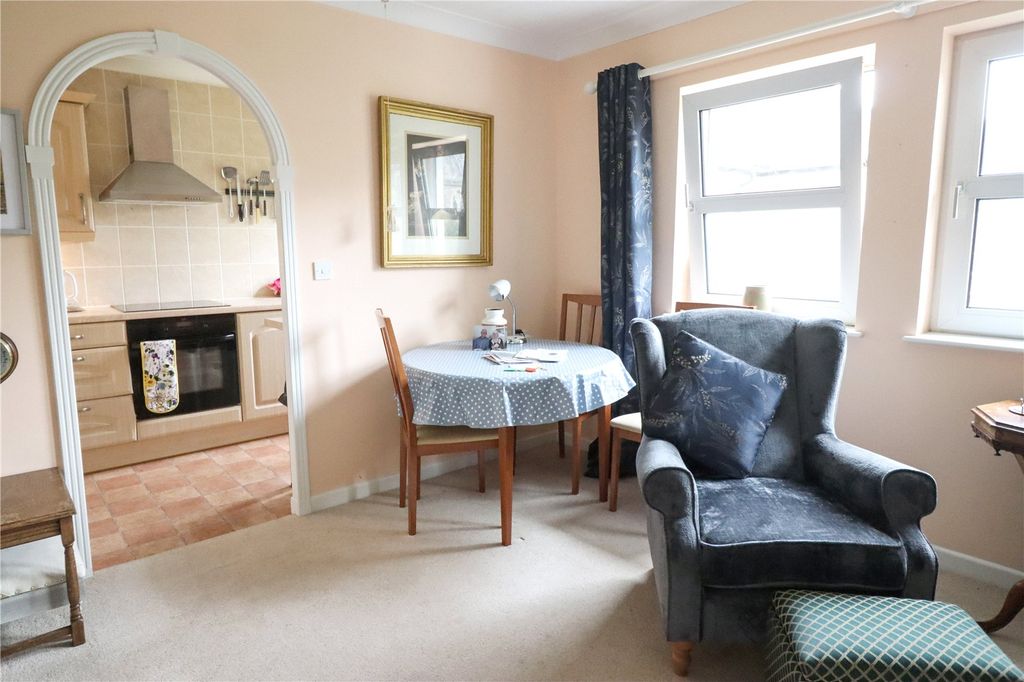 Property photo 3 of 13 Picture No. 15