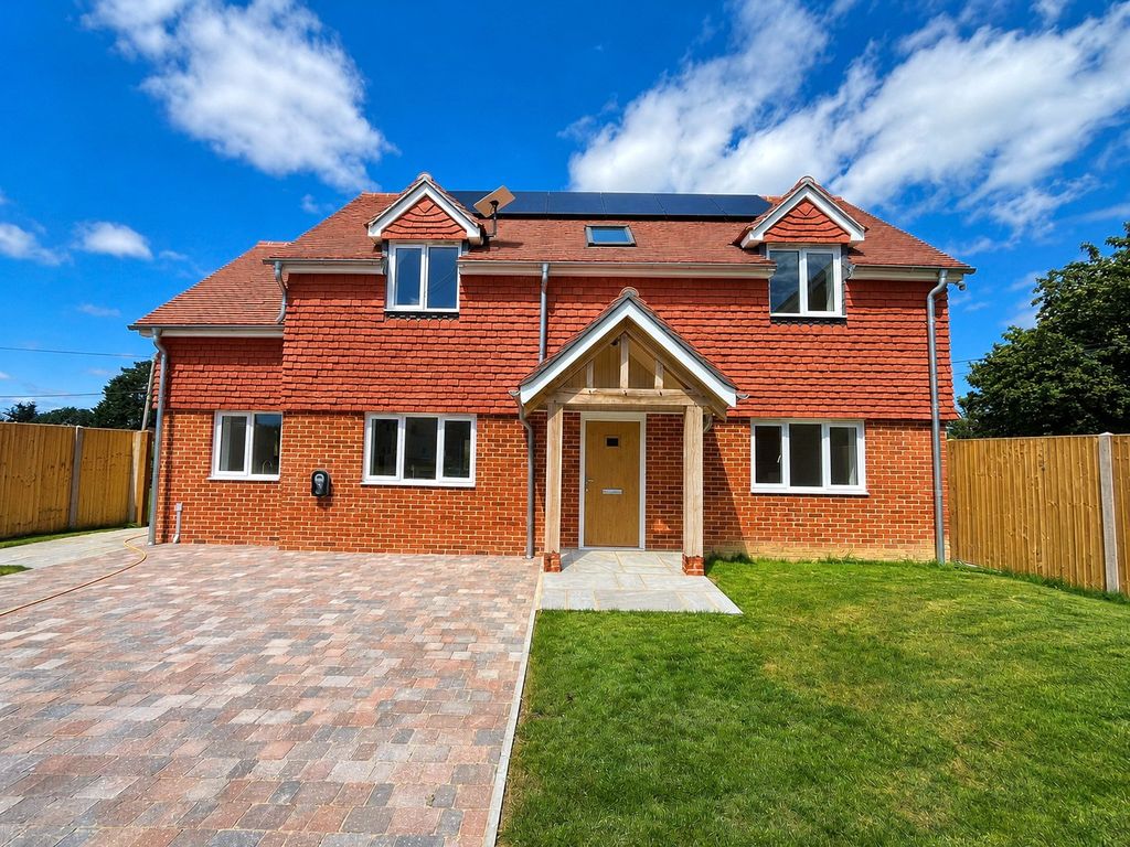 Property photo 3 of 27 Picture No. 47
