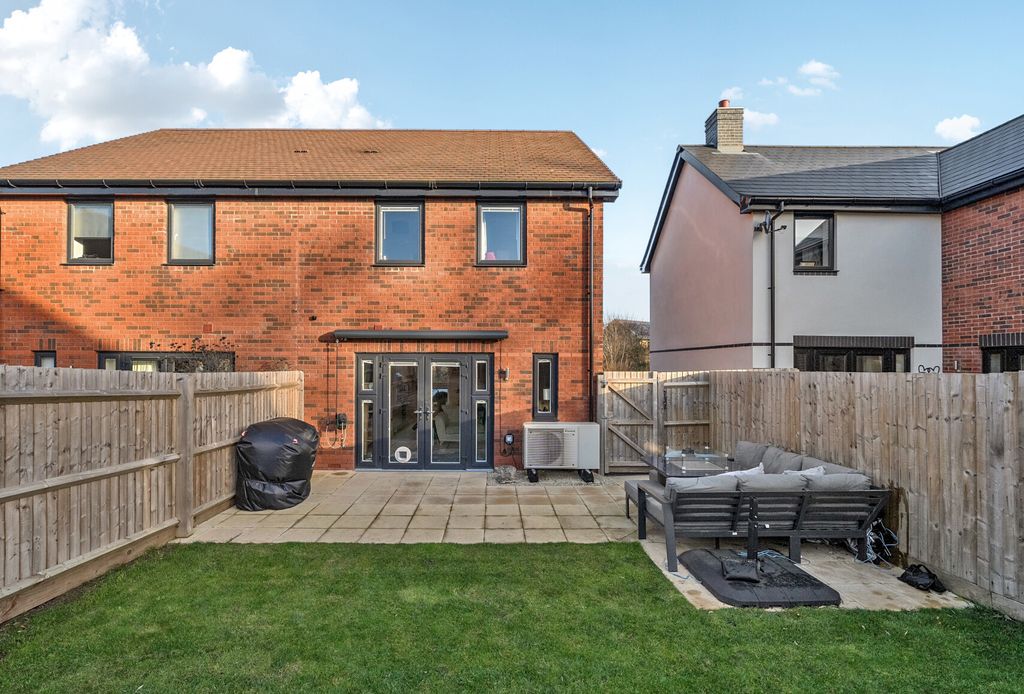 Property photo 3 of 12 1388123-20-69396A...