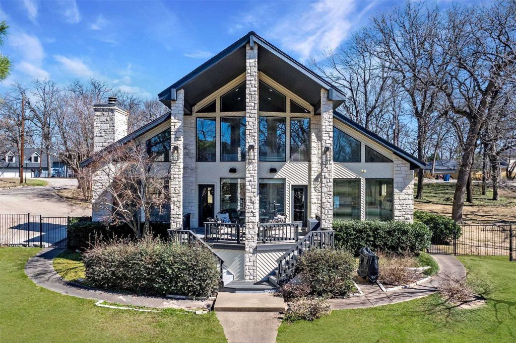 Property photo 1 of 30