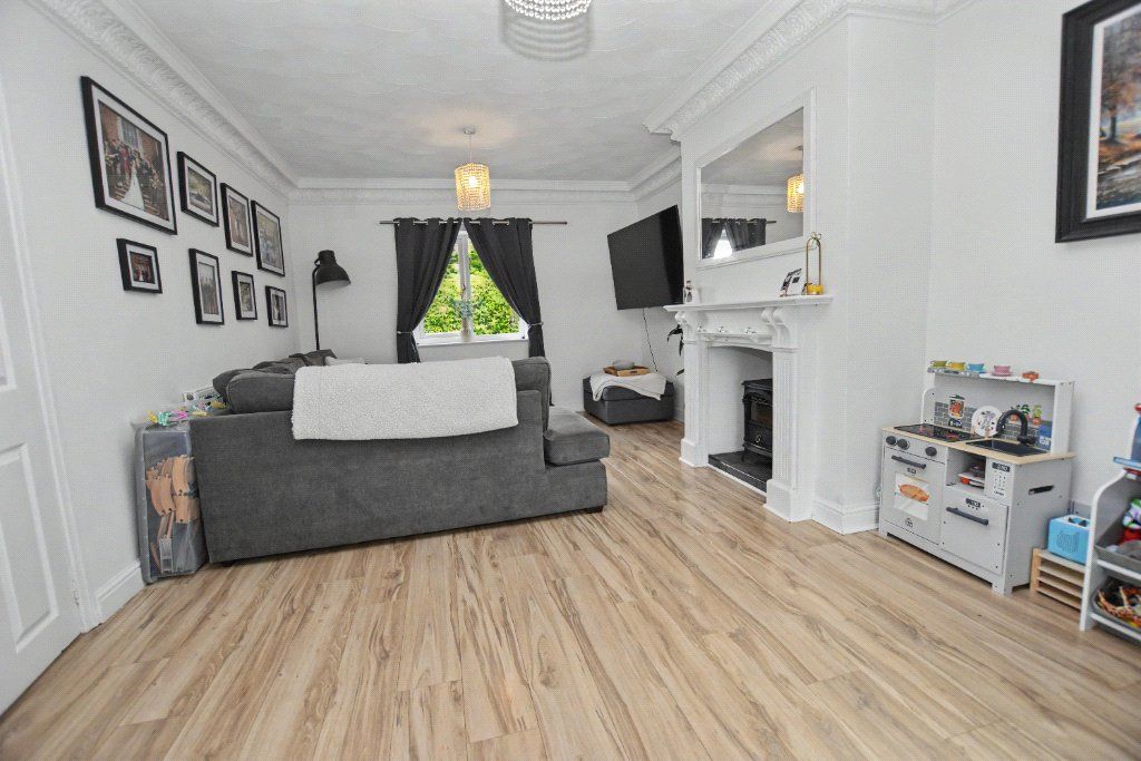 Property photo 3 of 14 Picture No. 11