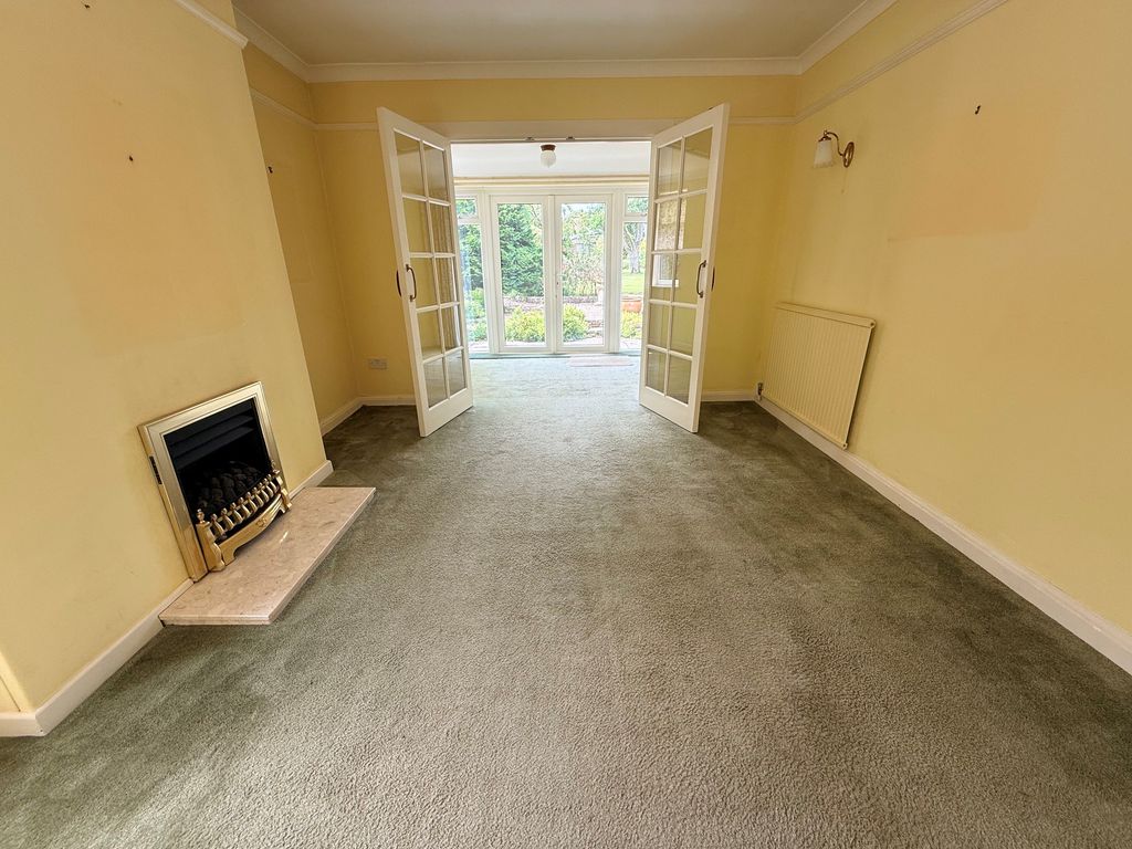Property photo 3 of 18 Dining Room Aspect 2