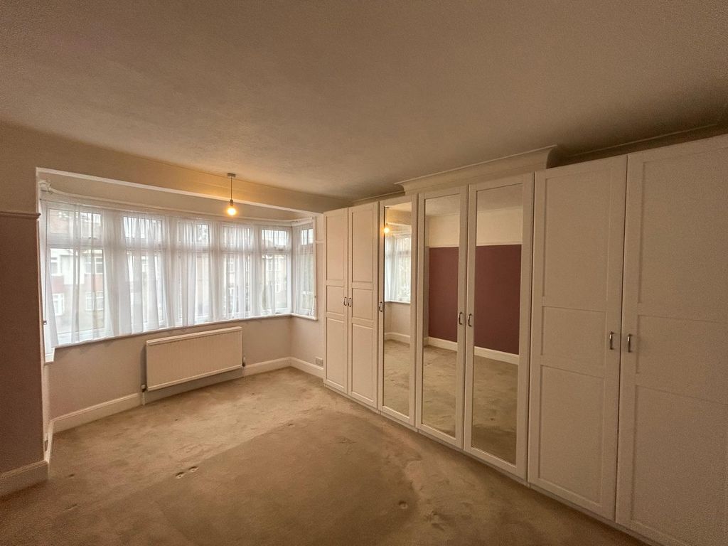 Property photo 2 of 14 Gallery