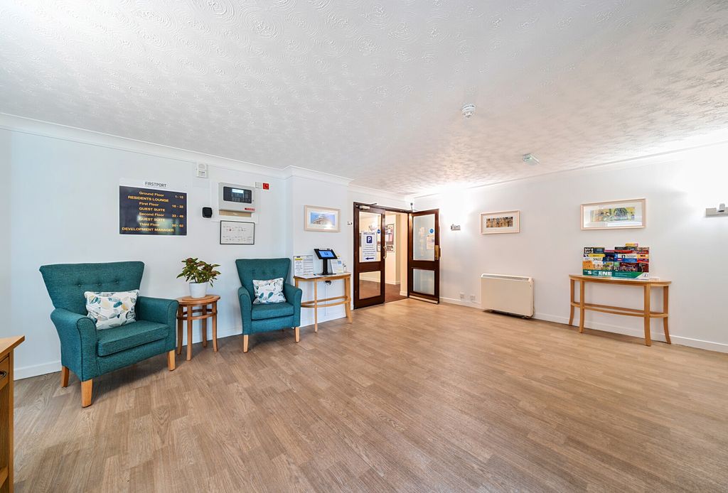 Property photo 2 of 10 1368812-3-68F7944...