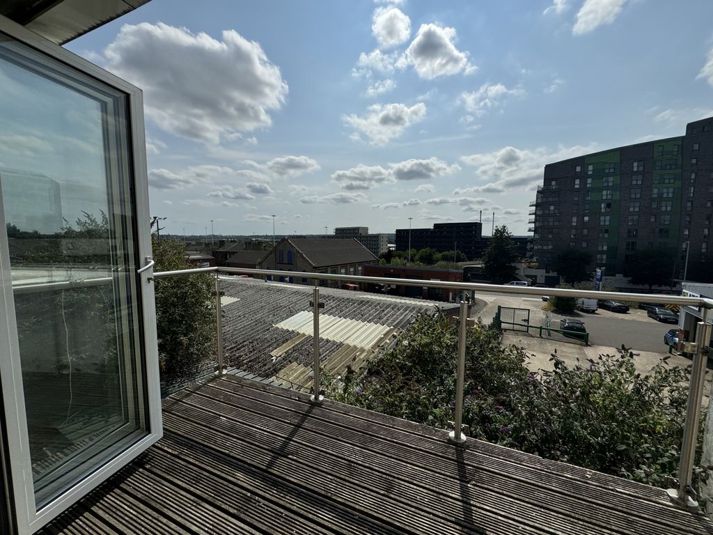 Property photo 3 of 16