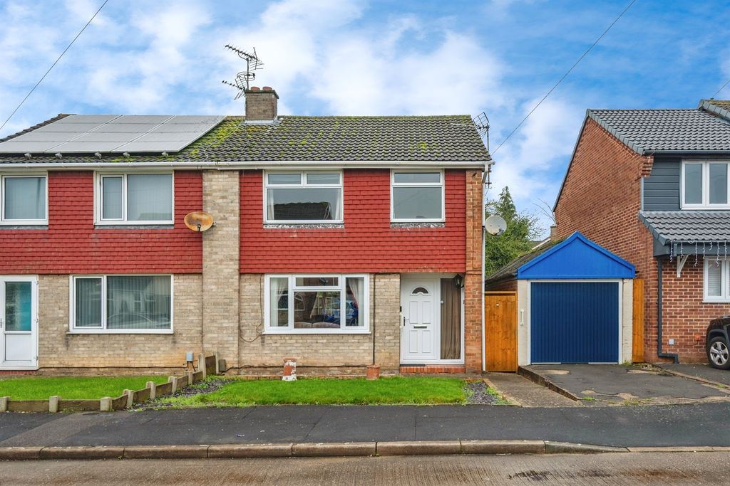 Property photo 1 of 17