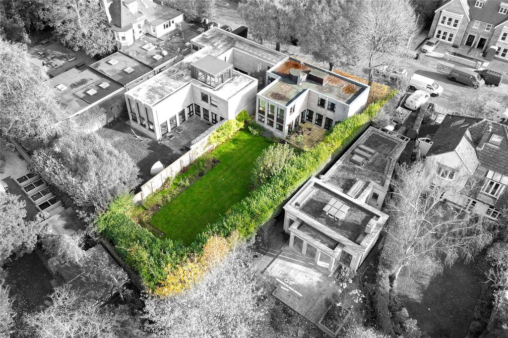 Property photo 2 of 16 Picture No. 01