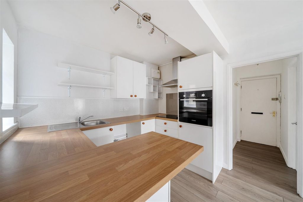 Property photo 3 of 13 Kitchen