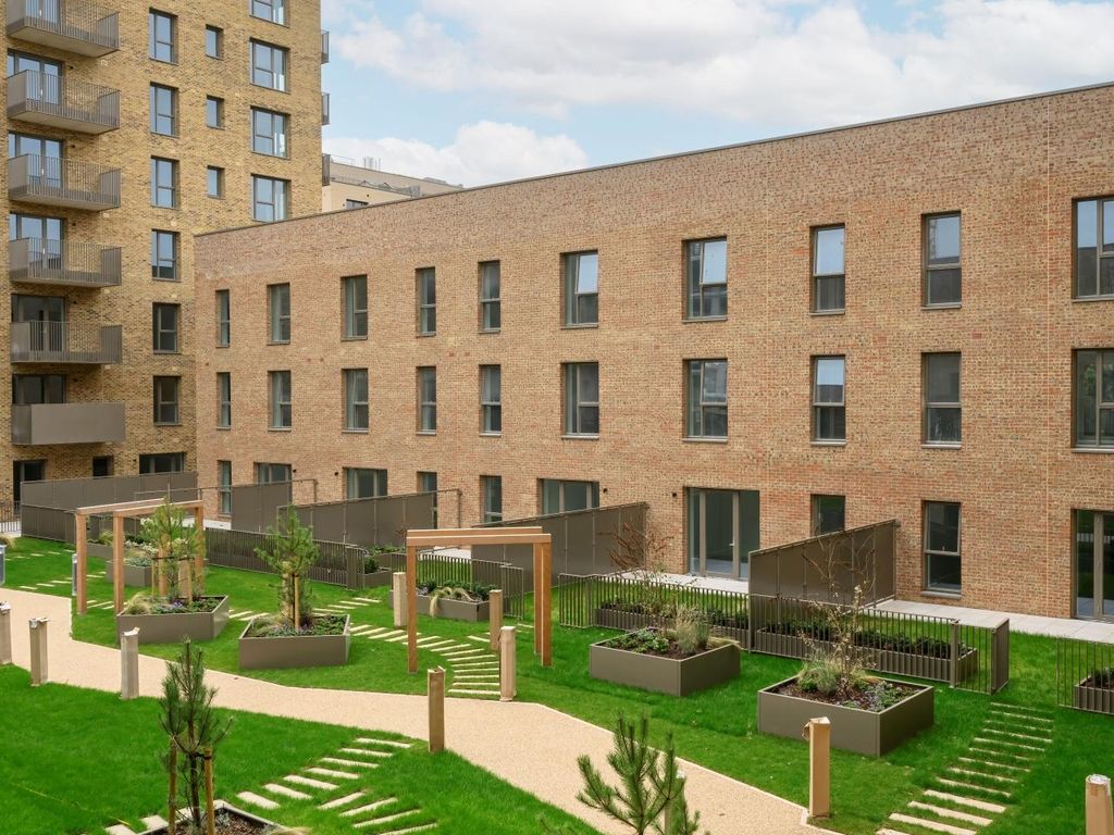 Property photo 1 of 9 Forest View, Apartment F1.86