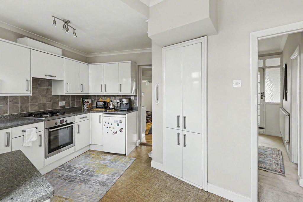 Property photo 3 of 36 Kitchen