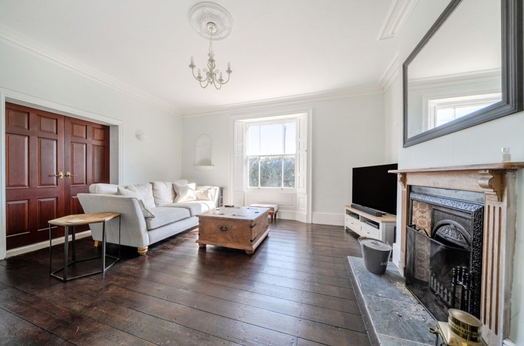 Property photo 3 of 50 1446937-14-69Ea59287d3d9