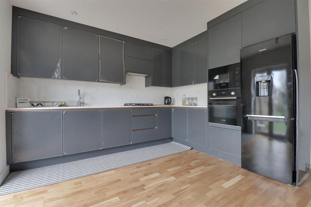 Property photo 3 of 3 Img_7452-Img_7454.Jpg