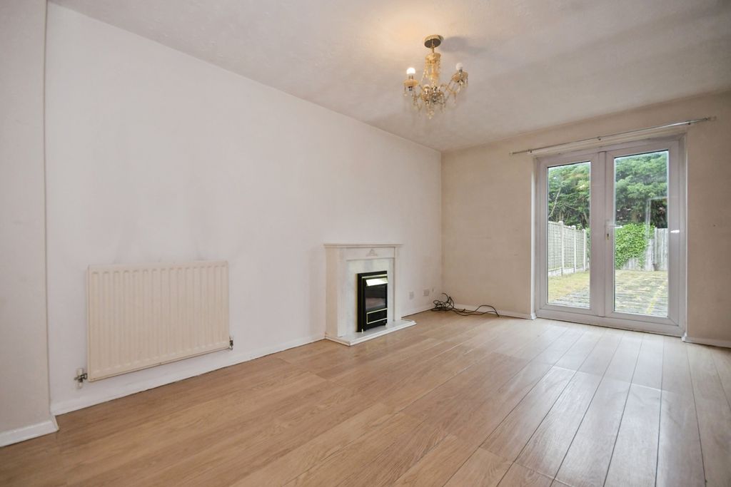 Property photo 2 of 15 Pbox-Img.Jpg