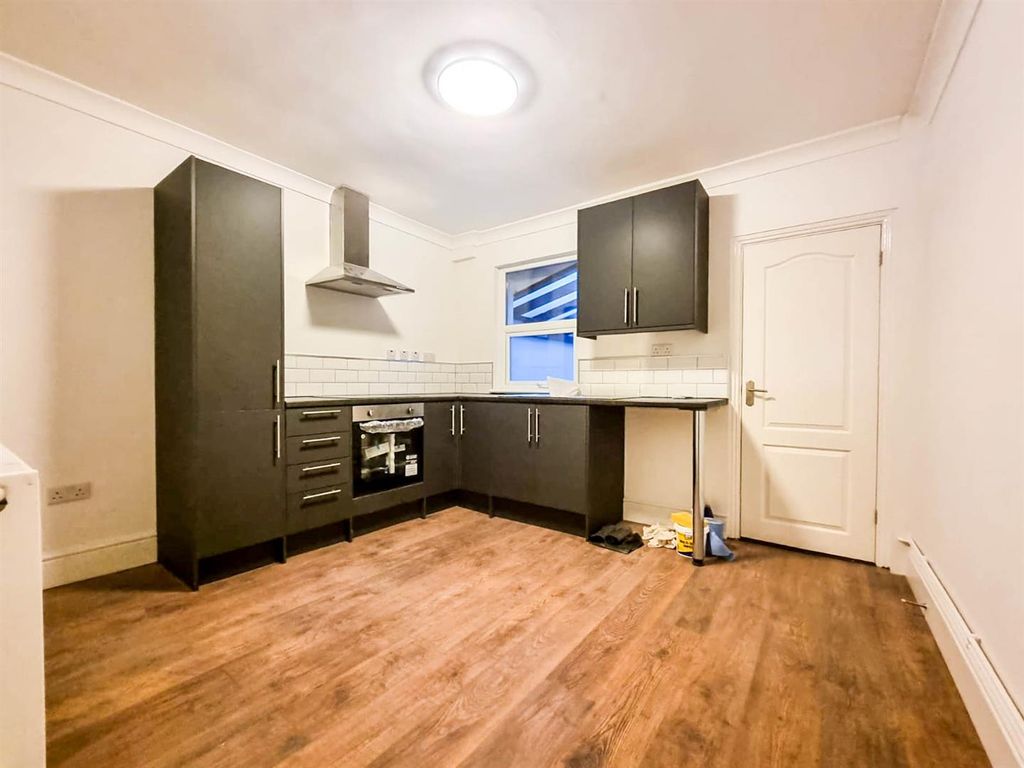 Property photo 2 of 6 Kitchen/Diner