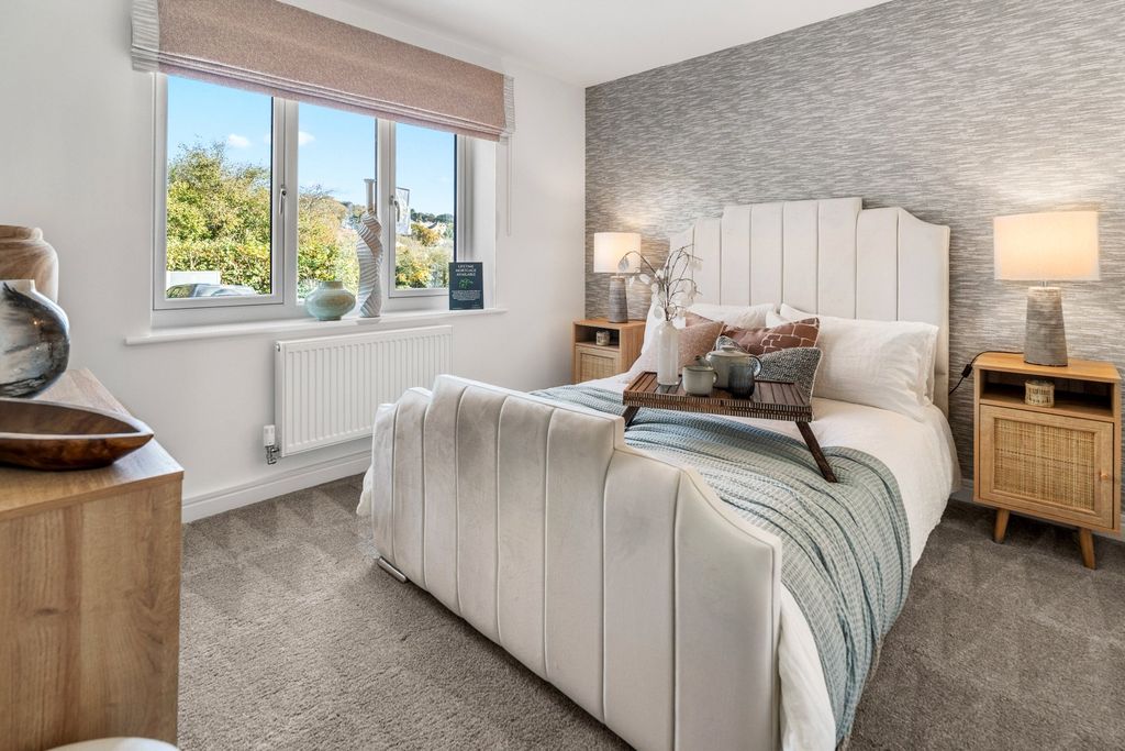 Property photo 2 of 6 Previous Show Home